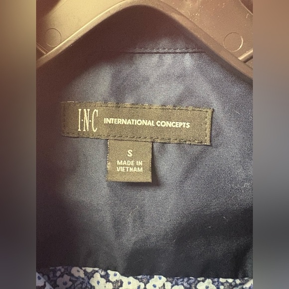 INC International Concepts Blue and White Casual Button Down Shirt - Picture 3 of 6